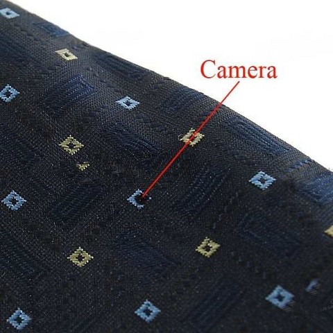 Cravate camera1