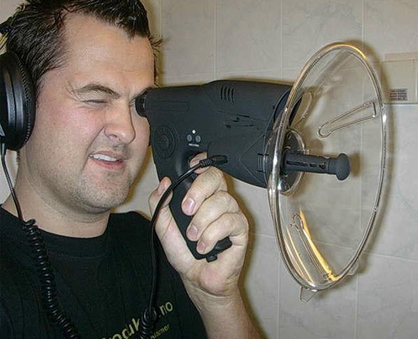 Microphone Parabolique WLCBWYF - Grossissement 8x - Écoute Longue Distance Jusqu'à 300 Pieds - Équipement Espionnage